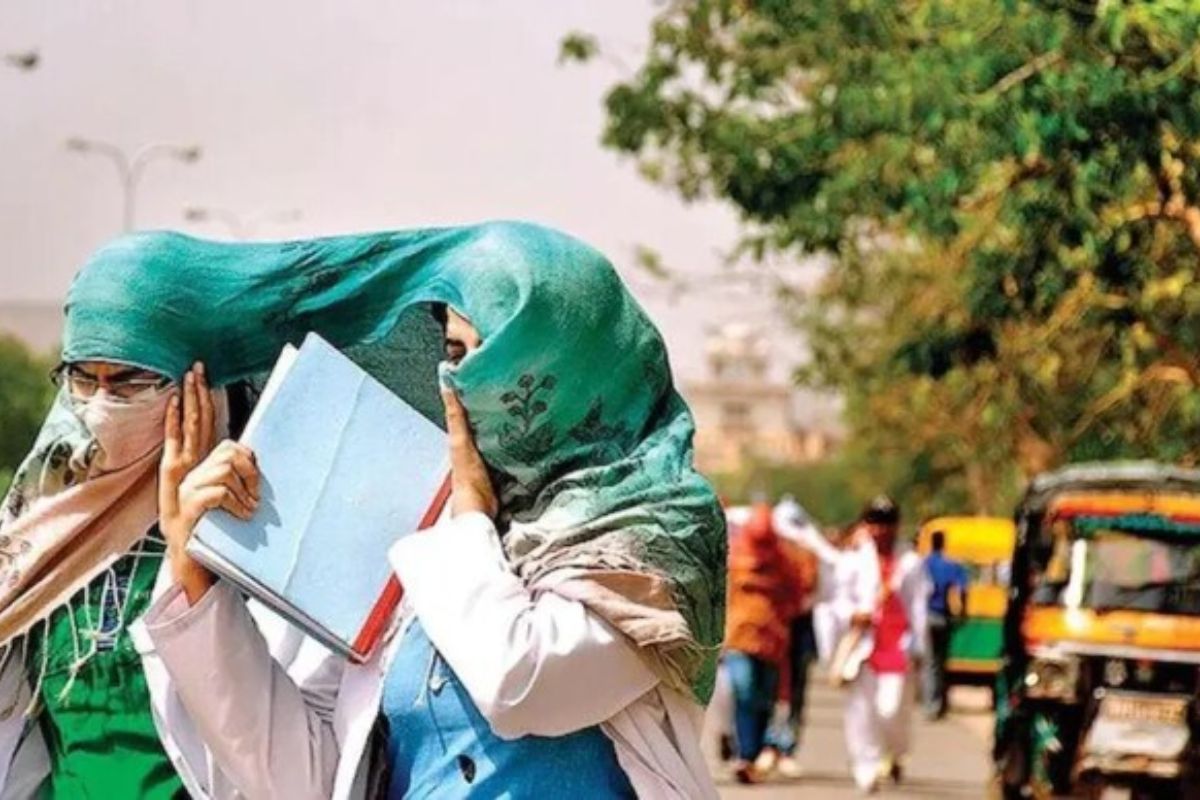 भीषण गर्मी से उत्तर भारत बेहाल – तापमान रिकॉर्ड, कारण और बचाव
